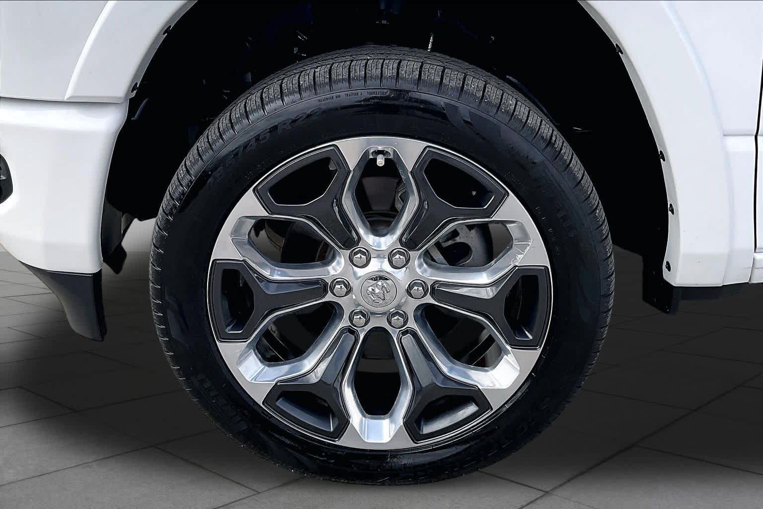 Used 2023 RAM 1500 Limited AWD/4WD image 10