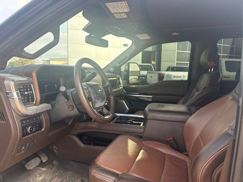 Used 2024 Ford F250 King Ranch w/ Chrome Package AWD/4WD image 9