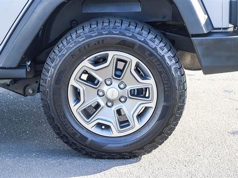 Used 2017 Jeep Wrangler Unlimited Sport w/ Quick Order Package 24S image 10