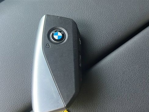 Used 2025 BMW X5 xDrive40i w/ Parking Assistance Package AWD/4WD image 28