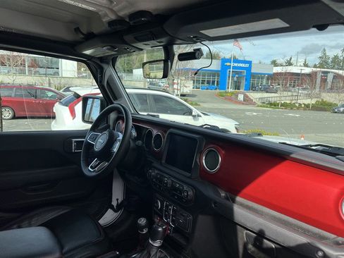 Used 2023 Jeep Gladiator Rubicon w/ Trailer Tow Package image 10