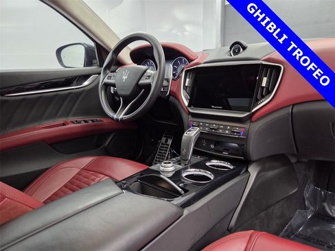 Used 2023 Maserati Ghibli Trofeo image 13