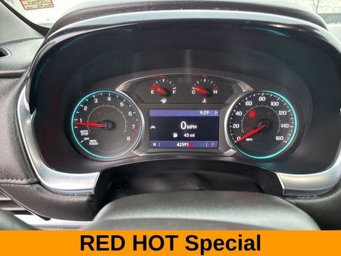 Used 2022 Chevrolet Traverse LT w/ LPO, Floor Liner Package AWD/4WD image 15