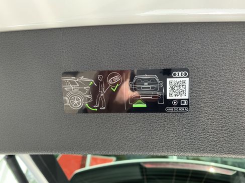 Used 2025 Audi Q8 Premium Plus w/ Premium Plus Package AWD/4WD image 26