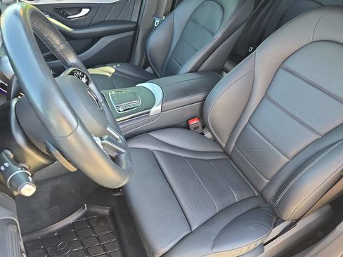 Used 2022 Mercedes-Benz GLC 300 4MATIC Coupe image 15