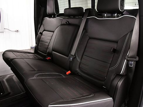 Used 2025 GMC Sierra 1500 AT4X image 33