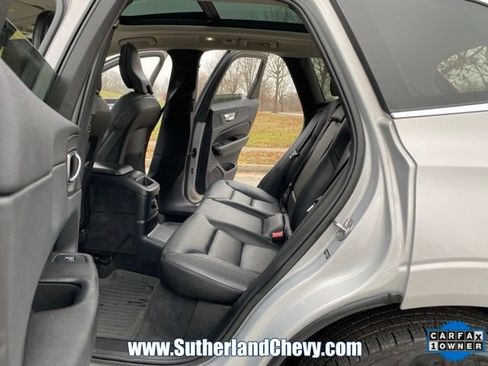 Used 2023 Volvo XC60 T8 Core image 33