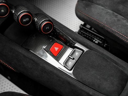 Used 2020 Ferrari 488 Pista Coupe RWD image 26