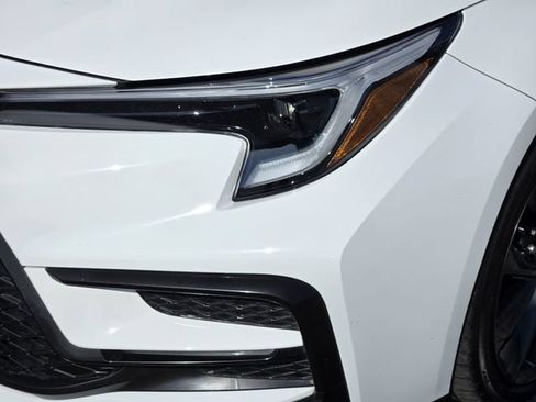 Used 2024 Toyota Corolla SE FWD image 8