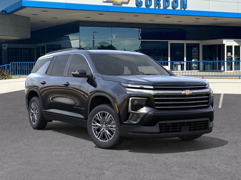 New 2026 Chevrolet Traverse LT w/ Driver Confidence Package AWD/4WD image 7