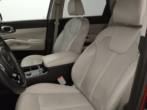 Used 2023 Kia Sorento S FWD image 17
