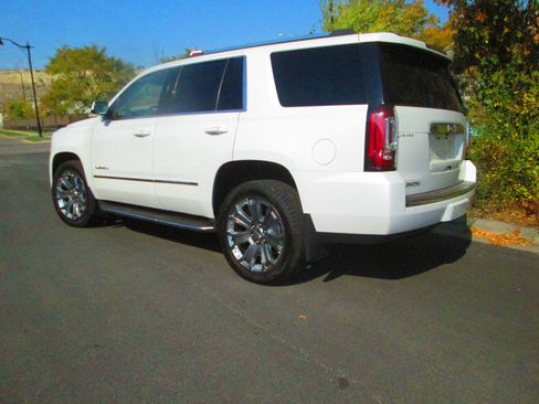 Used 2016 GMC Yukon Denali w/ Open Road Package image 3