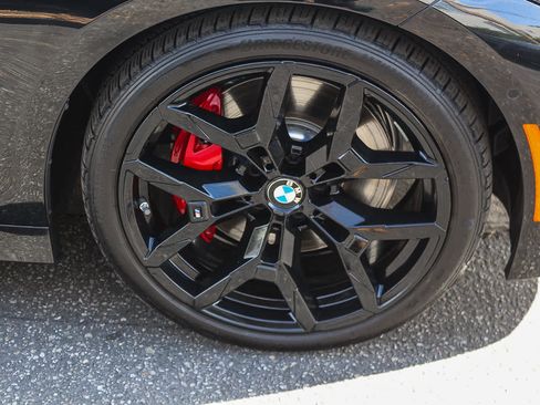 Used 2025 BMW M340i w/ Premium Package image 9