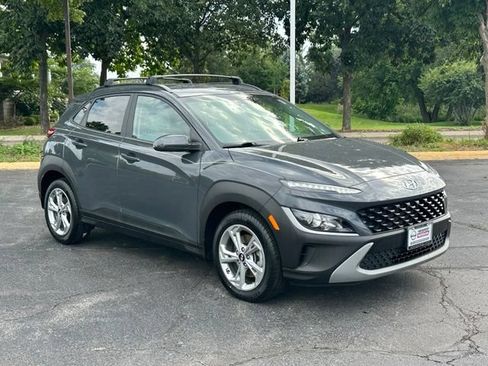 Used 2023 Hyundai Kona SEL AWD/4WD image 3