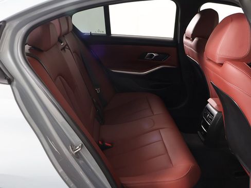 Used 2025 BMW 330i xDrive Sedan w/ M Sport Package image 30