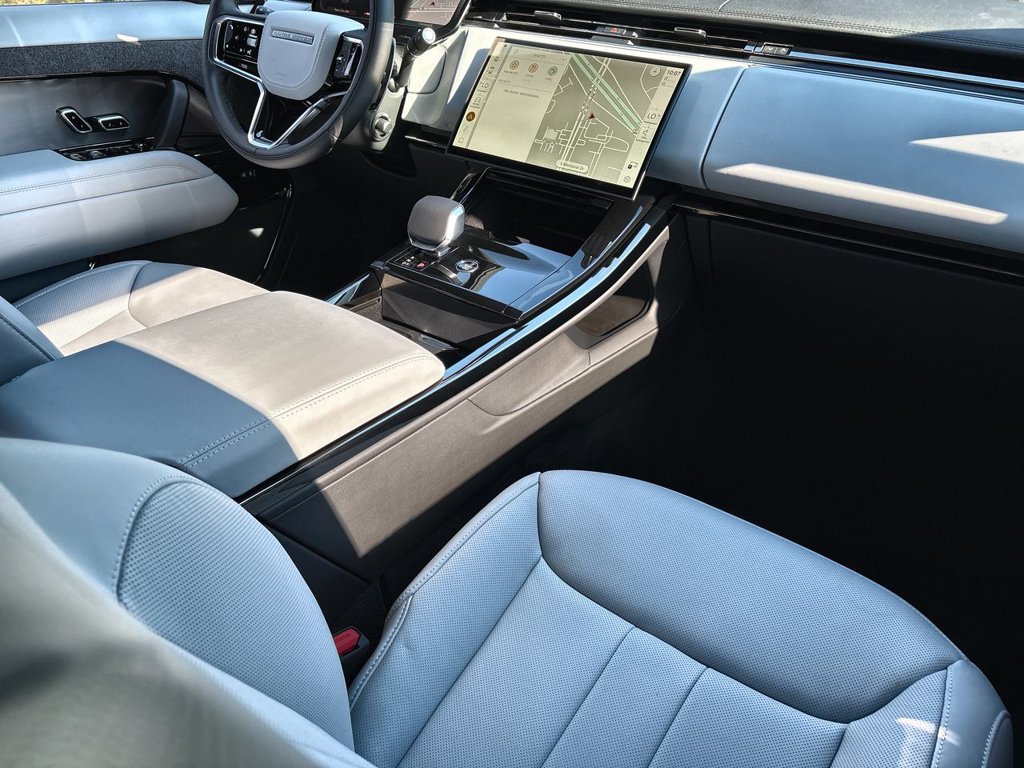 New 2027 Land Rover Range Rover Sport SE AWD/4WD image 14