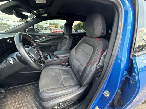 Used 2024 Chevrolet Blazer EV RS RWD image 19