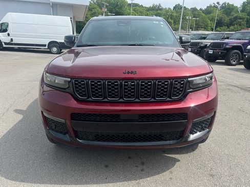 Used 2025 Jeep Grand Cherokee L Summit AWD/4WD image 2