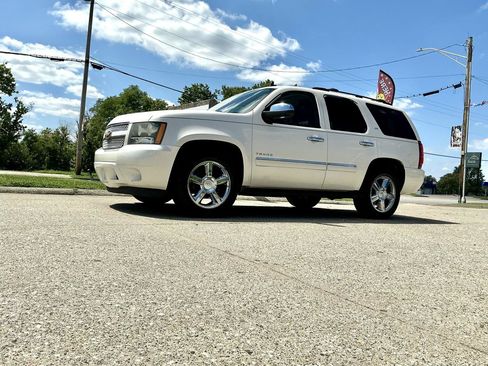 Used 2011 Chevrolet Tahoe LTZ RWD image 29