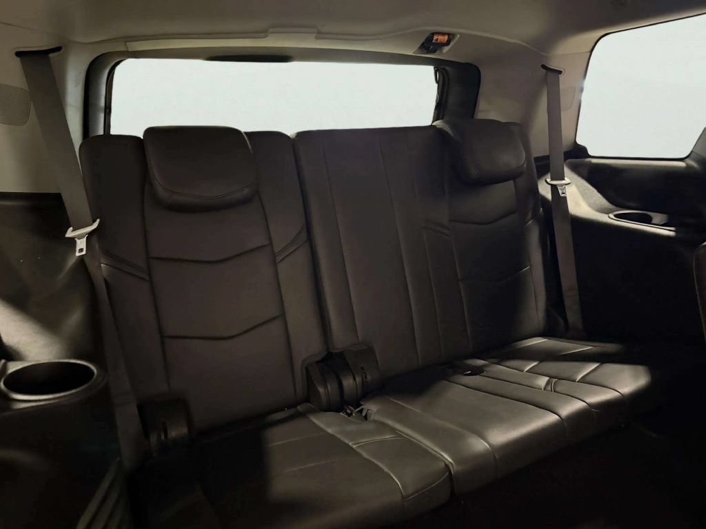 Used 2018 Cadillac Escalade Premium Luxury AWD/4WD image 28