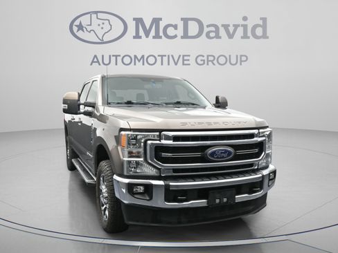 Used 2022 Ford F250 Lariat w/ Lariat Value Package AWD/4WD image 2