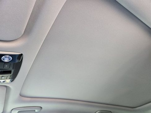 New 2026 Kia Sorento S image 18