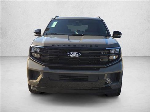 New 2027 Ford Expedition Platinum w/ Stealth Appearance Package AWD/4WD image 6
