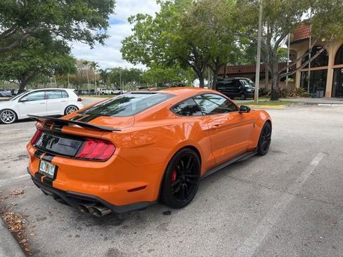 Used 2020 Ford Mustang Shelby GT500 w/ Technology Package image 3