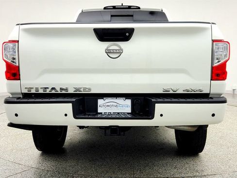 Used 2023 Nissan Titan SV w/ SV Convenience Package AWD/4WD image 6