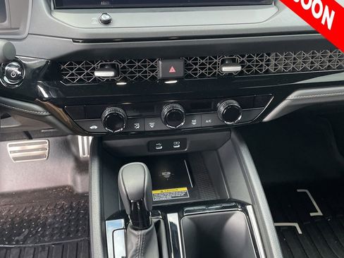 Used 2025 Honda Accord Sport image 11