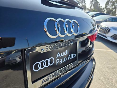 Used 2024 Audi Q3 2.0T Premium w/ Convenience Package image 16