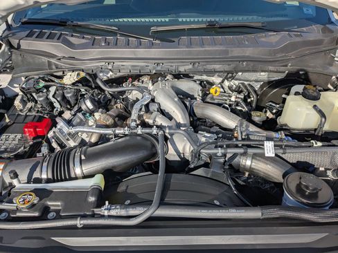 New 2026 Ford F250 XLT w/ FX4 Off-Road Package image 11