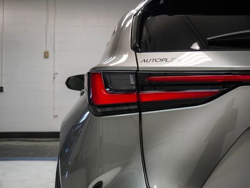 Used 2024 Lexus NX 250 FWD image 40