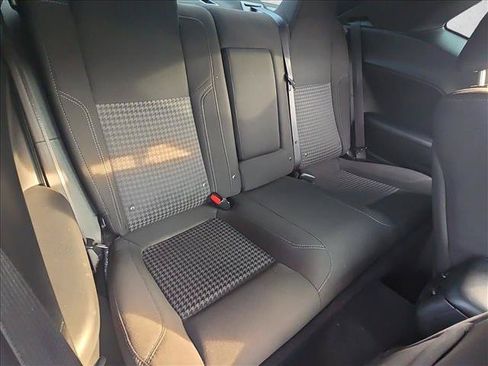 Used 2023 Dodge Challenger SXT RWD image 18
