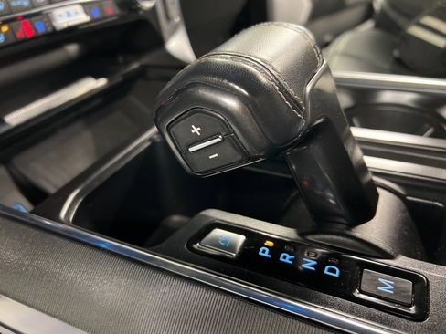 Certified 2022 Ford F150 Platinum w/ Equipment Group 701A High image 17