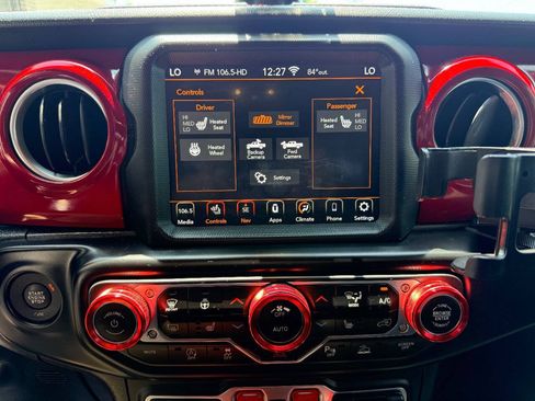 Used 2020 Jeep Gladiator Rubicon AWD/4WD image 30