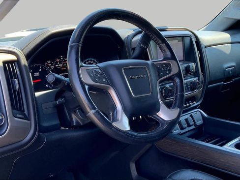 Used 2018 GMC Sierra 2500 Denali w/ Duramax Plus Package AWD/4WD image 16
