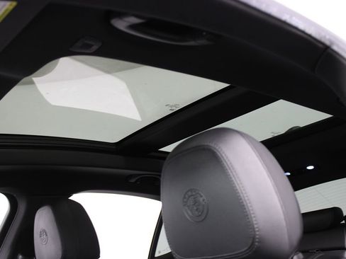 Used 2023 Alfa Romeo Stelvio Veloce image 28