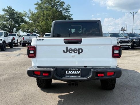 Used 2026 Jeep Gladiator Rubicon AWD/4WD image 6