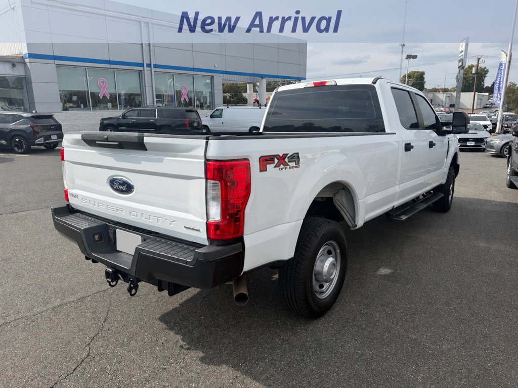 Used 2017 Ford F250 XL w/ Power Equipment Group AWD/4WD image 4