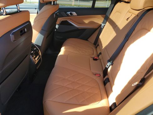 New 2026 BMW X5 M60i w/ Climate Comfort Package image 11