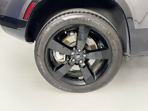 Used 2023 Land Rover Defender 110 X-Dynamic SE AWD/4WD image 34