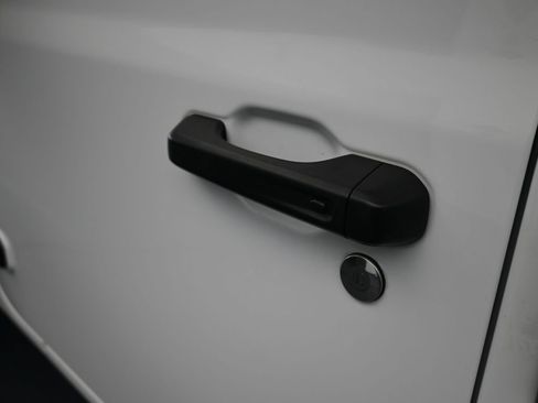 Used 2024 Jeep Gladiator Sport image 34