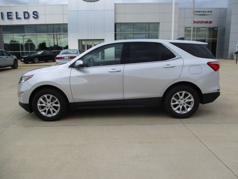 Used 2019 Chevrolet Equinox LT FWD image 3