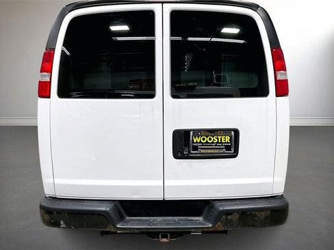Used 2019 Chevrolet Express 2500 w/ Driver Convenience Package image 6