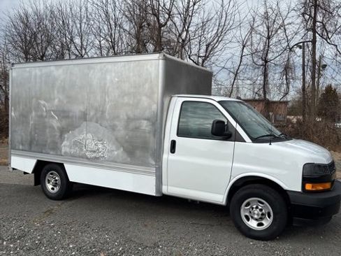 Used 2023 Chevrolet Express 3500 w/ Power Convenience Package image 1