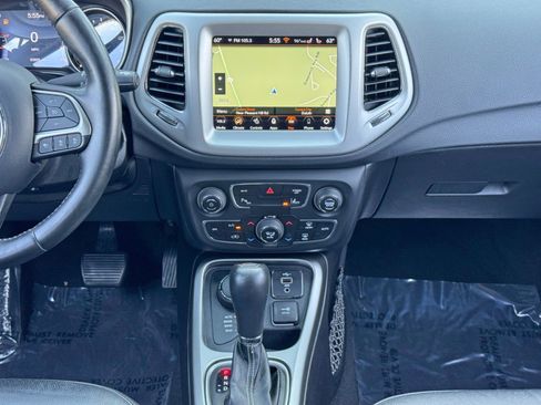 Used 2021 Jeep Compass Latitude w/ Driver Assistance Group image 22