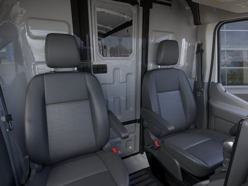 New 2026 Ford Transit 250 148 Medium Roof RWD image 38