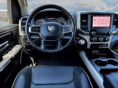 Used 2022 RAM 1500 Laramie AWD/4WD image 11