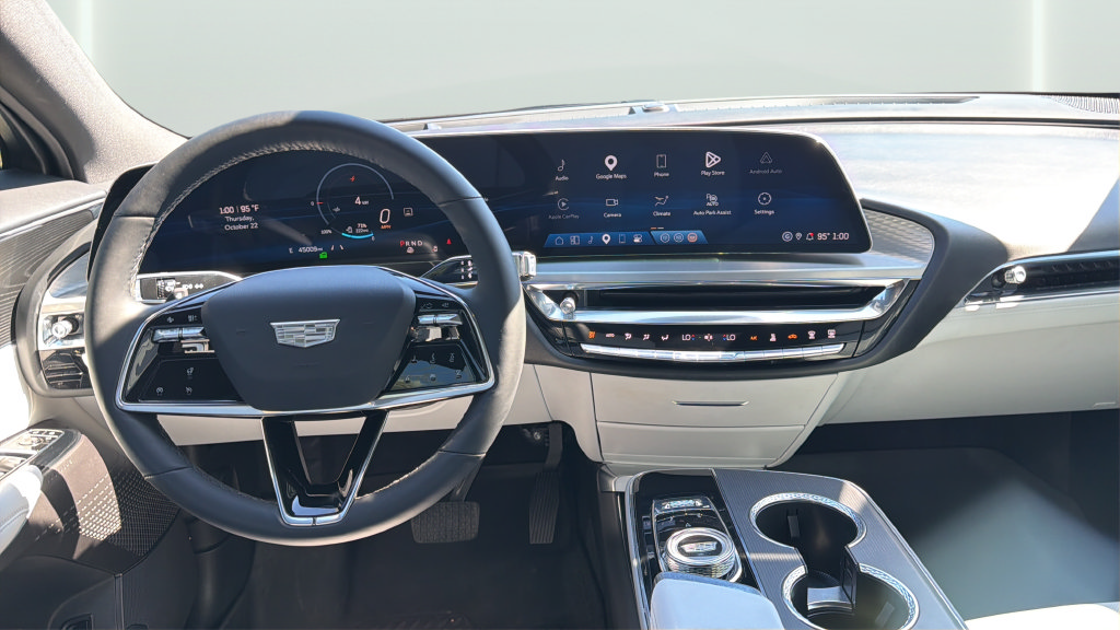 Certified 2024 Cadillac Lyriq Sport AWD/4WD image 22